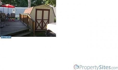 2nd image of 3532 Iris Ave