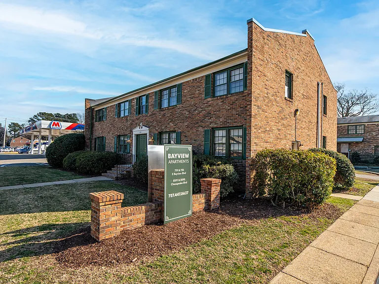 Bayview Apartments — Photo 25