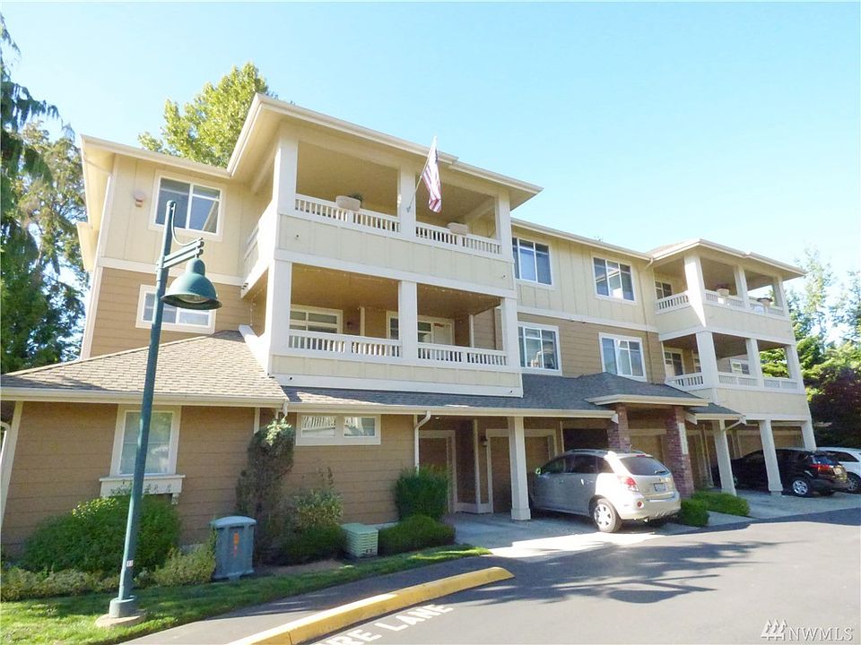 1st image of 23932 NE 115th Ln Unit 201
