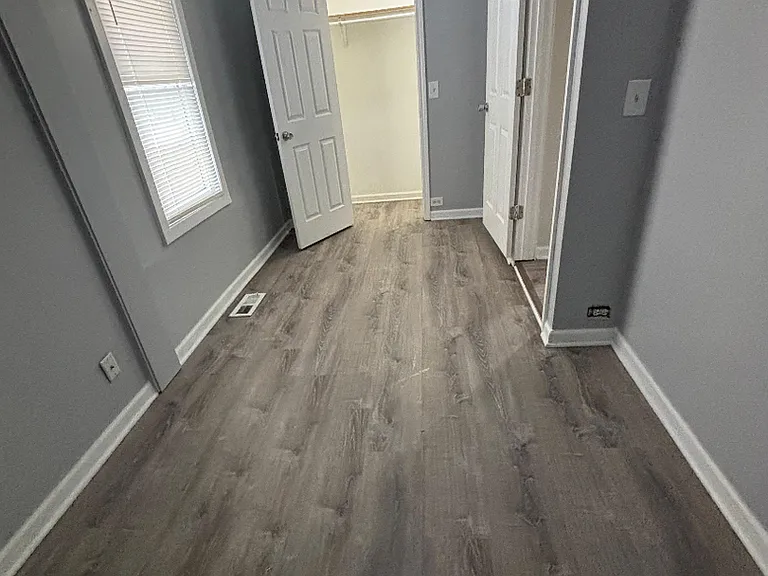 6949 S Woodlawn Ave — Photo 6