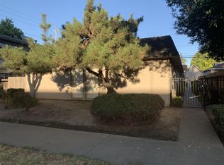 542 College Ave, Modesto, CA 95350