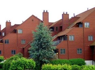 5B Cove Ln N, North Bergen, NJ 07047