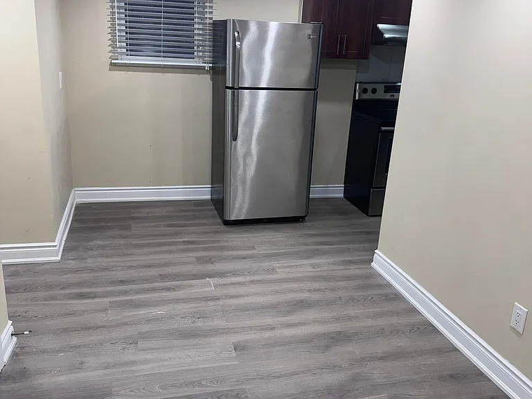 140 Cadillac Cres #BASEMENT — Photo 14