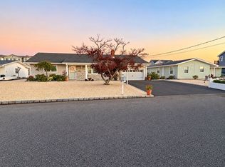 824 Anchor Dr, Forked River, NJ 08731