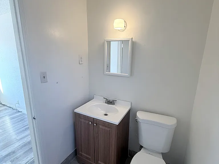 Bathroom Photo #3