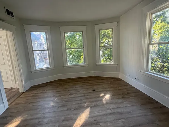 183 Chestnut Ave #2, Waterbury, CT 06710