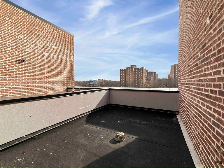 1541 Dean St #306 — Photo 12
