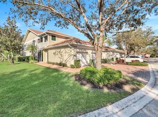 5635 Sherborn Dr APT 201, Naples, FL 34110