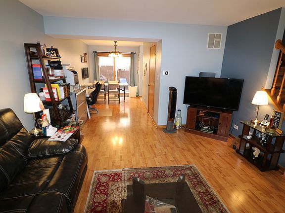 5th image of 10449 S Kedzie Ave APT B