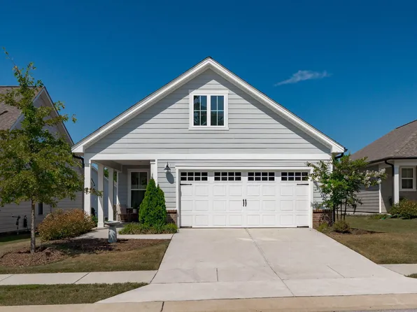 1518 Hornbeam Rd, Fuquay Varina, NC 27526