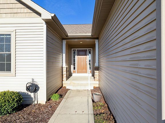 4th image of 50043 Brynnwood Dr