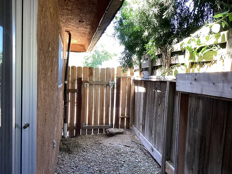 563 W Alamos Ave #A — Photo 14