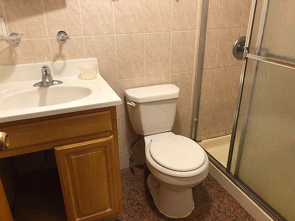 2nd image of 2221 College Point Blvd #3