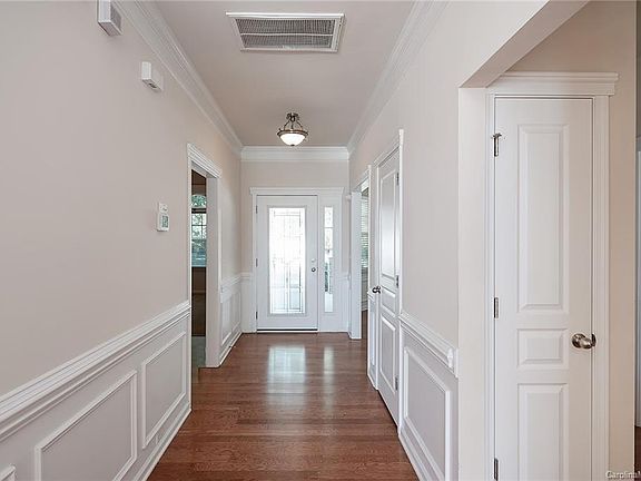 5th image of 13316 Centerview Ln