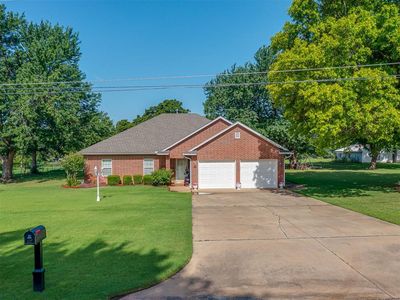 217 S Roselawn Ave, Midwest City, OK, 73130