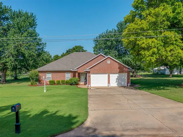 217 S Roselawn Ave, Midwest City, OK 73130