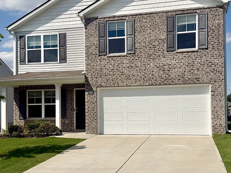 5688 Coleman Dr SE — Photo 2