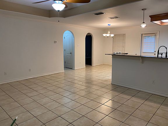 5th image of 3745 Betel St
