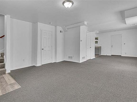 3rd image of 5121 College Ave