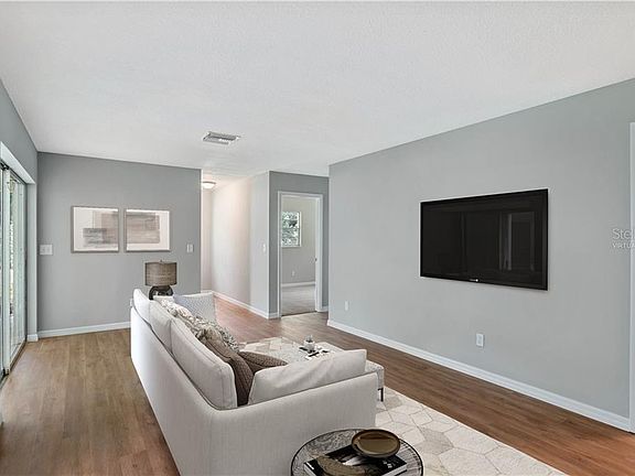 4th image of 4716 Palm Aire Cir