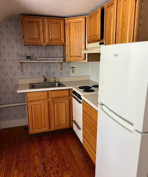 57 Summer St #2 — Photo 7