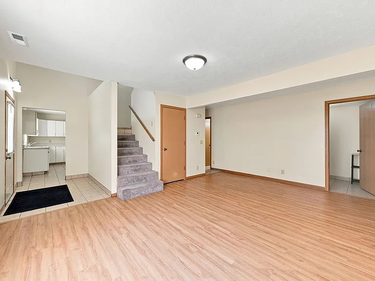 2264 Y St #1 — Photo 17