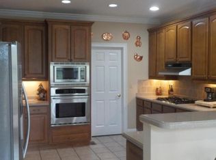 26 Rivers Run Blvd, Oak Ridge, TN 37830