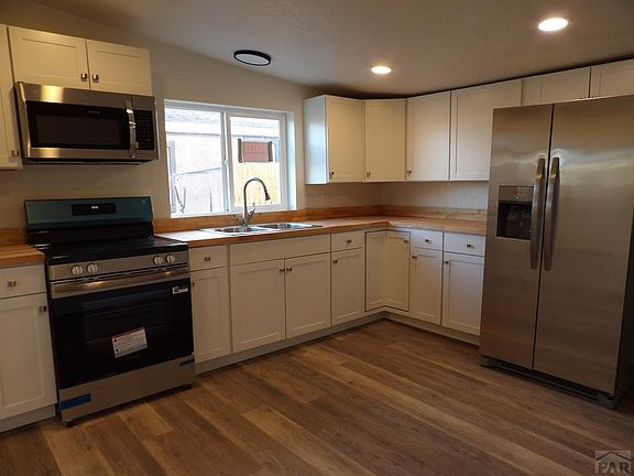 4th image of 1620 S Acero Ave