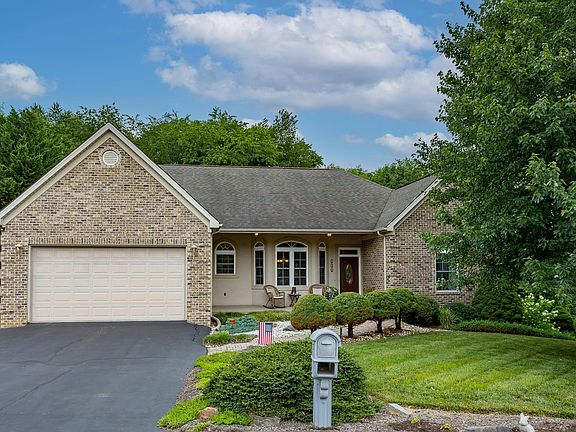 2nd image of 130 Willow Dr