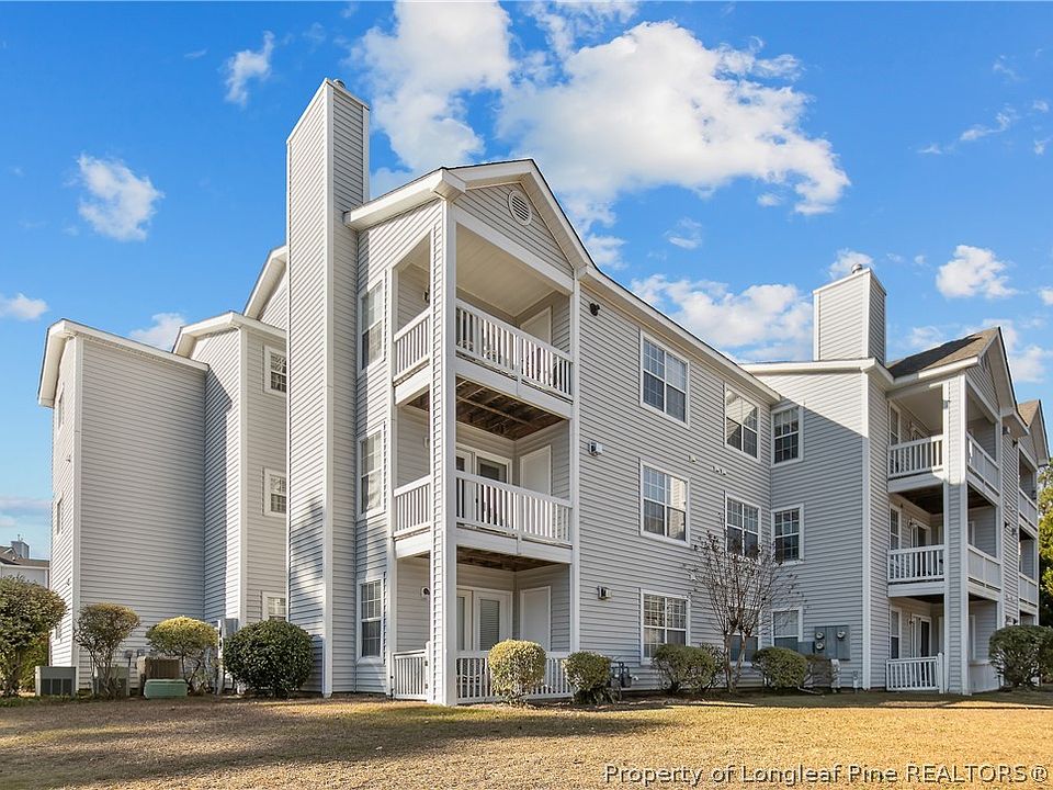 1st image of 283 Waterdown Dr APT 3