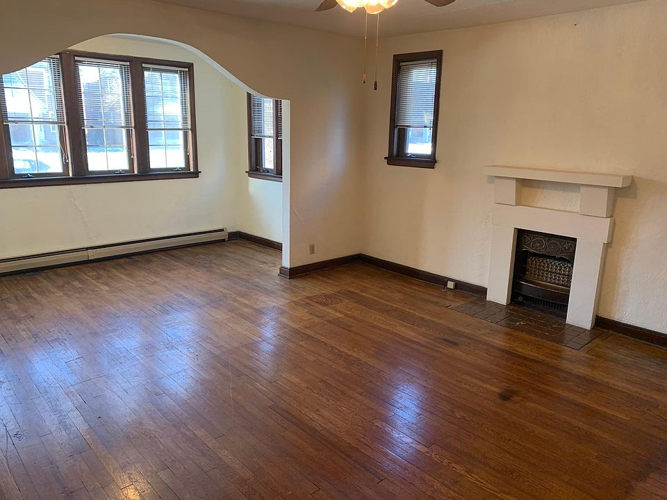 Living room.