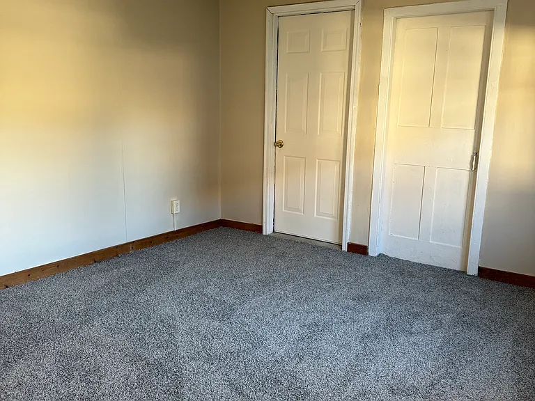 5241 W Seneca St #2 — Photo 10