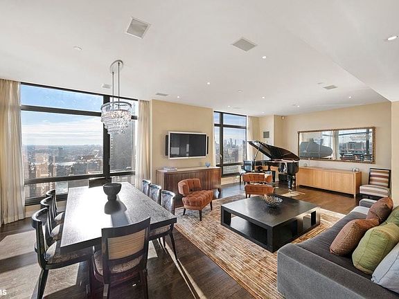 5th image of 450 E 83rd St #24