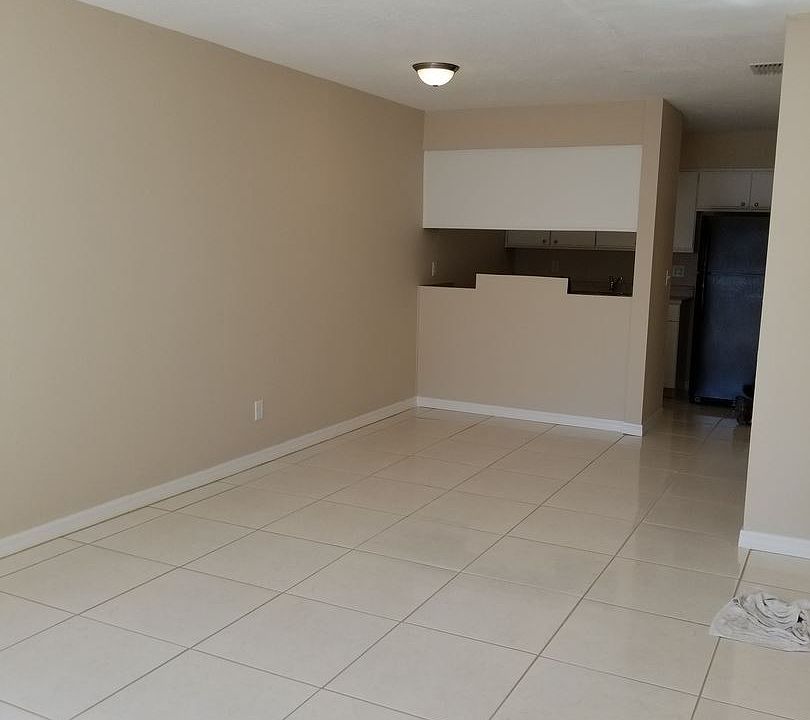 1st image of 5140 SE 31st St APT A