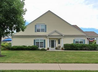 335 Biltmore Ln, Somerset, NJ 08873