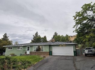 6621 Hilton Dr, Klamath Falls, OR 97603