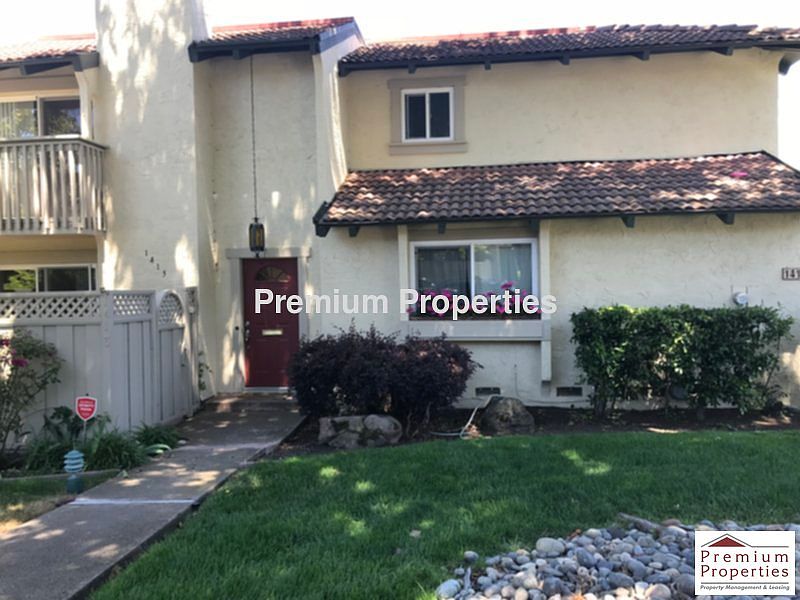 1st image of 1413 Camino Peral
