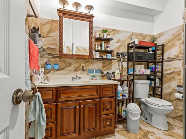 336 East 16th Street image 7 of 21