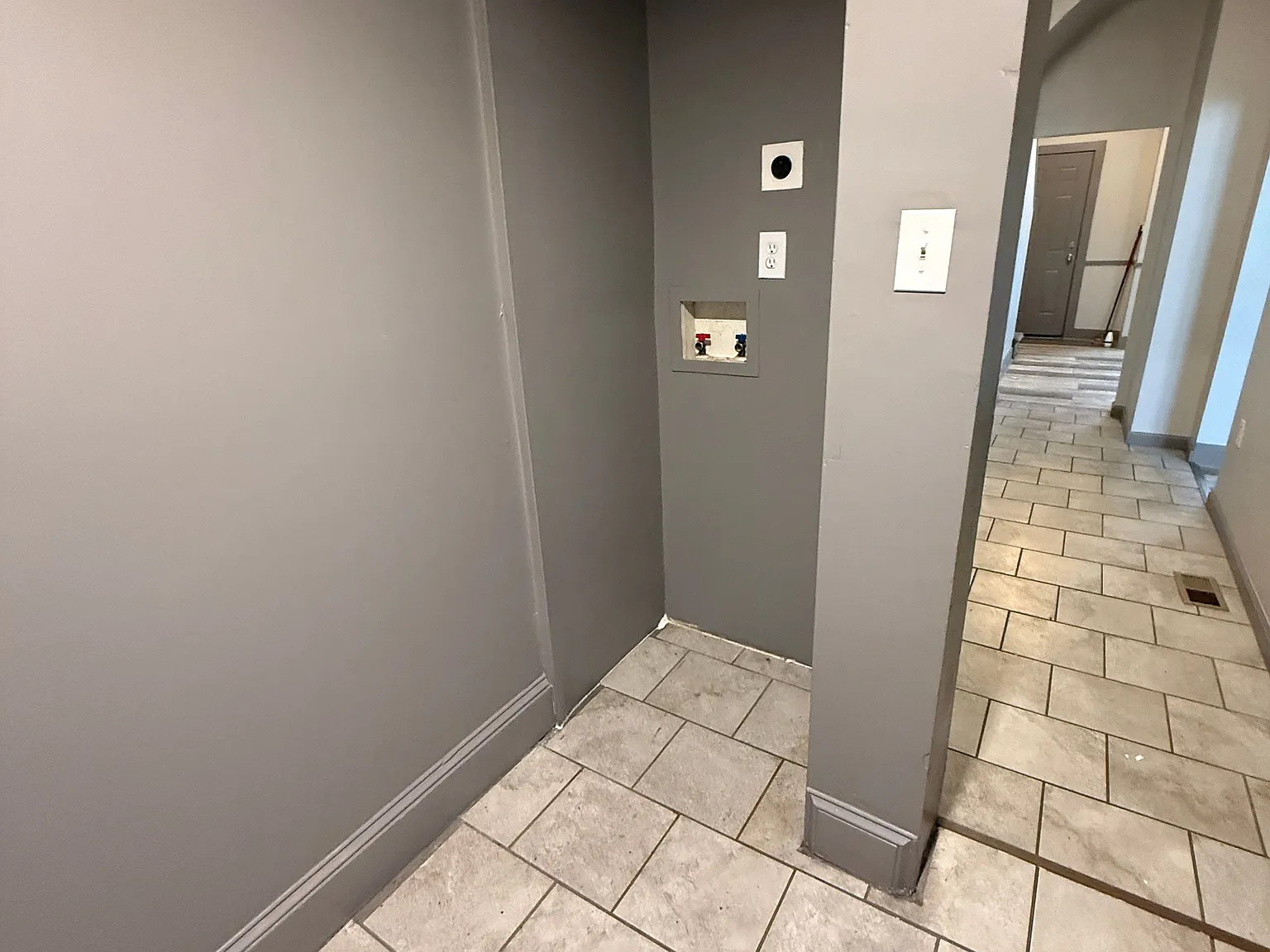 3 bed, 1100 sqft, $1,500 — Photo 4