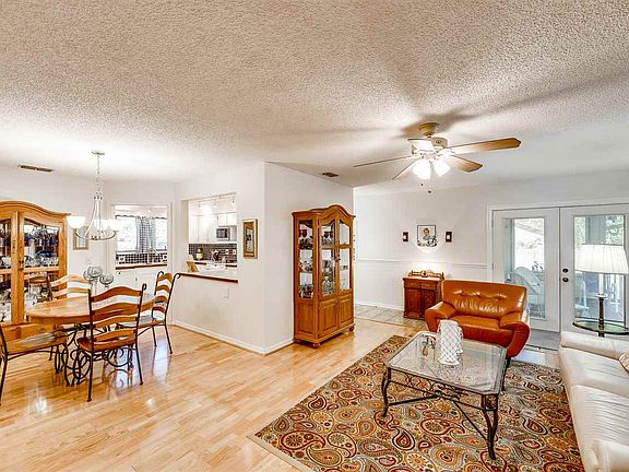 5th image of 7351 Boysenberry Ln N