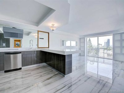 345 Ocean Dr APT 704, Miami Beach, FL, 33139
