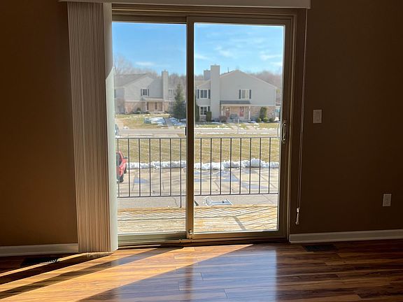3rd image of 44505 S Carolina Dr