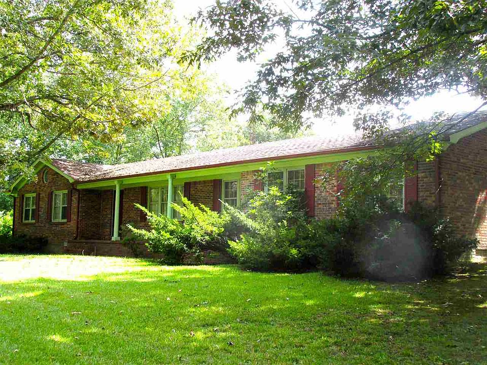 1st image of 541 Margaret Cir