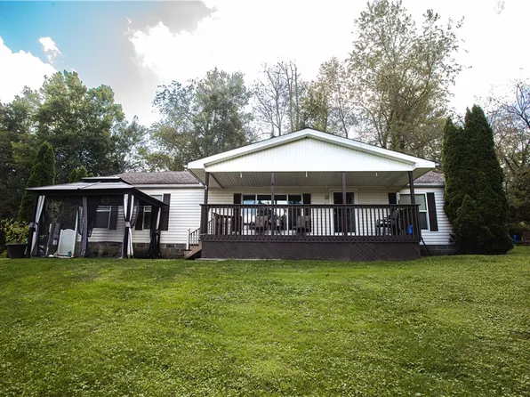132 Mallet Hill Ct, Indiana, PA 15701