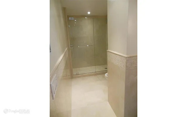 Rented by Douglas Elliman | media 36