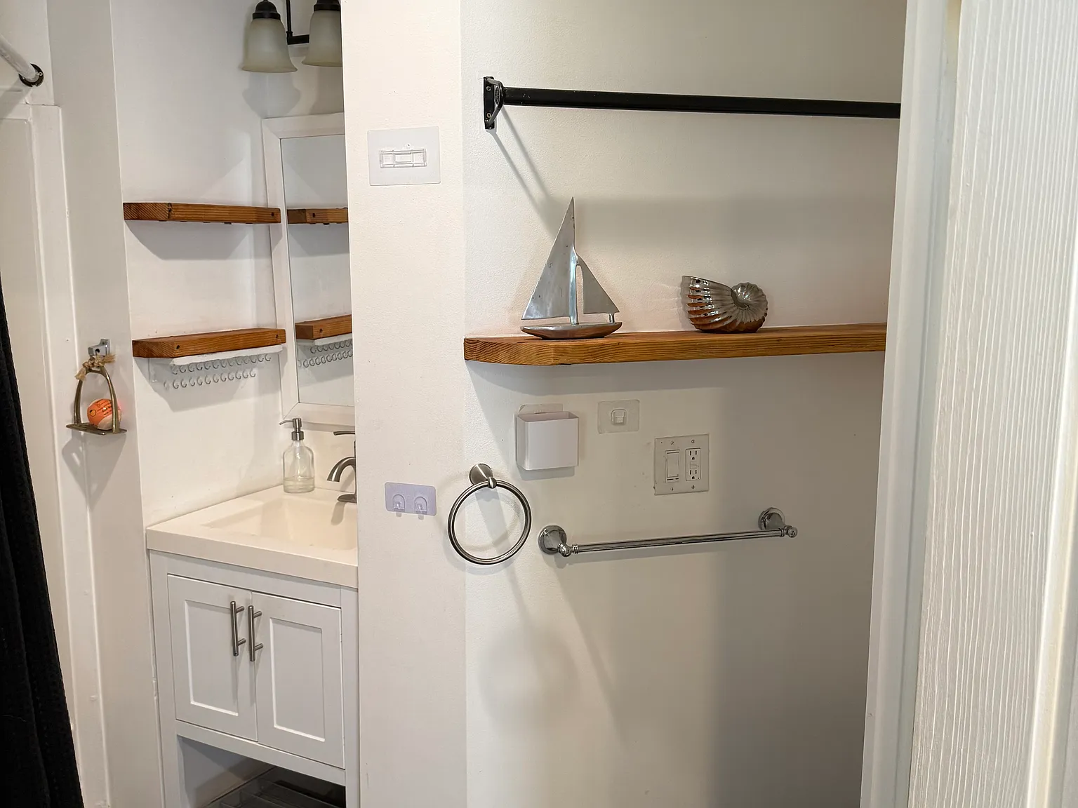 Studio, 450 sqft, $2,300 — Photo 4
