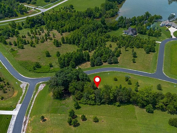 5th image of 503 W Shore Dr