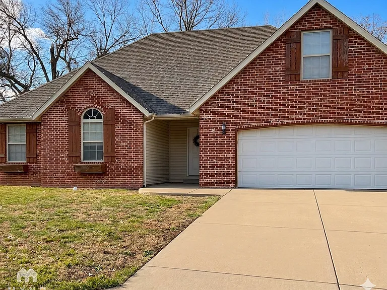 116 N Peach Brk — Photo 1