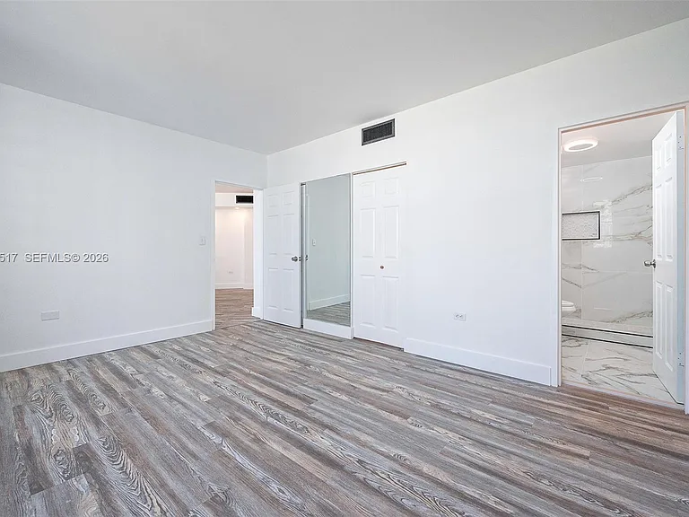 801 Brickell Bay Dr #1662 — Photo 8