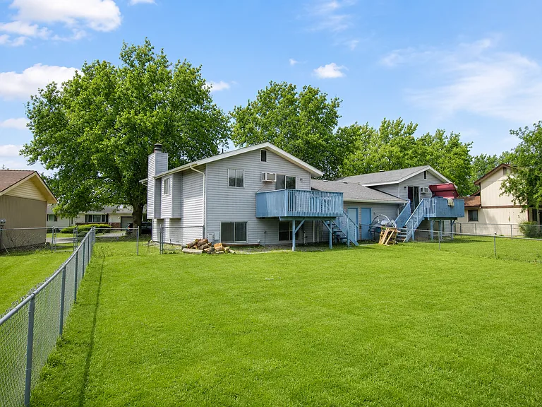 6806 N Hamilton St — Photo 11